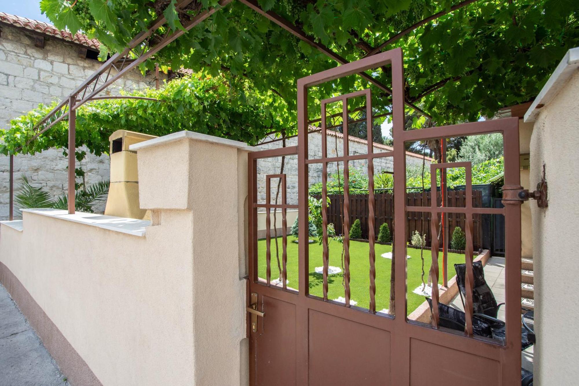 Antique Garden Villa Split Ngoại thất bức ảnh